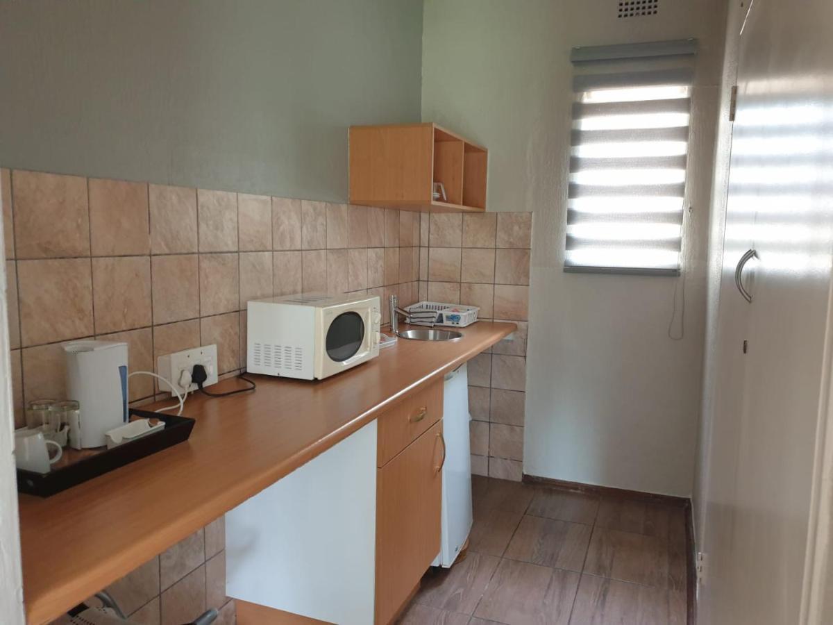 Matina Guest House 요하네스버그 외부 사진